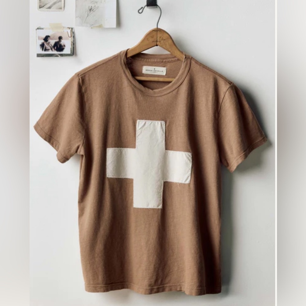 Imogene and Willie original t-shirt in fatigue brown size large